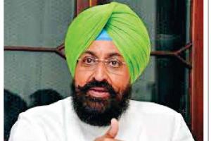 ਪ੍ਰਤਾਪ ਸਿੰਘ ਬਾਜਵਾ ਨੇ ਆਪਣੀ ਸਰਕਾਰ ਖਿਲਾਫ਼ ਚੁੱਕਿਆ ਝੰਡਾ