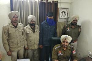 ਪੈਟਰੋਲ ਦੇ ਪੈਸੇ ਲੈ ਕੇ ਭੱਜਿਆ ਕਰਿੰਦਾ ਪੁਲਿਸ ਵੱਲੋਂ ਕਾਬੂ