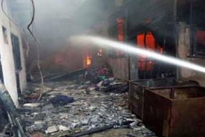 ਫੈਕਟਰੀ ਨੂੰ ਲੱਗੀ ਅੱਗ ਹੋਇਆ ਲੱਖਾਂ ਦਾ ਨੁਕਸਾਨ