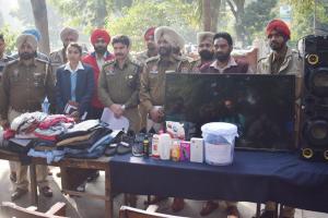 ਠੱਗੀ ਦੇ ਢੰਗ : ਆਨ ਲਾਈਨ ਸ਼ਾਪਿੰਗ ਕਰਕੇ ਲੋਕਾਂ ਨੂੰ ਲੱਖਾਂ ਦਾ ਚੂਨਾ ਲਾਉਣ ਵਾਲਾ ਕਾਬੂ