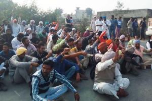 ਮ੍ਰਿਤਕ ਦੇ  ਪਰਿਵਾਰਿਕ  ਮੈਂਬਰਾਂ ਨੇ ਕੀਤਾ ਚੱਕਾ ਜਾਮ 