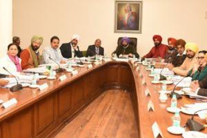 ਕੈਪਟਨ ਅਮਰਿੰਦਰ ਸਿੰਘ ਨੇ ਨੌਜਵਾਨਾਂ ਦੇ ਮੋਬਾਇਲ ਫੋਨ ਦੀ ਉਡੀਕ ਕੀਤੀ ਖਤਮ