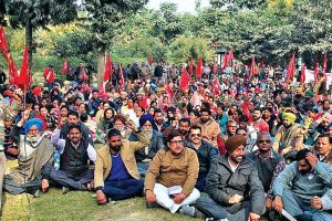 ਟਰੇਡ ਯੂਨੀਅਨਾਂ ਵੱਲੋਂ ਹੜਤਾਲ, ਕੰਮ-ਕਾਜ ਹੋਇਆ ਪ੍ਰਭਾਵਿਤ 