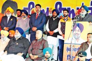 ਰੈਲੀਆਂ ਤੇ ਪ੍ਰੈੱਸ ਮਿਲਣੀਆਂ ‘ਚ ਇੱਕ-ਦੂਜੇ ਖਿਲਾਫ਼ ਭੰਡੀ ਪ੍ਰਚਾਰ