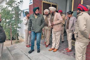 ਨਕਾਬਪੋਸ਼ ਲੁਟੇਰਿਆਂ ਨੇ ਮੁਲਾਜ਼ਮ ‘ਤੇ ਬੰਦੂਕ ਤਾਣ ਕੇ ਲੁੱਟੇ 9 ਲੱਖ 42 ਹਜ਼ਾਰ