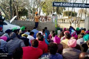 ਪੰਜਾਬ ਦੇ ਵਿੱਦਿਆ ਮੰਦਰਾਂ ‘ਚ ਪਿਆ ਕਲੇਸ਼, ਅਧਿਆਪਕਾਂ ਸਿੱਖਿਆ ਅਫ਼ਸਰ ਬਣਾਏ ਬੰਦੀ