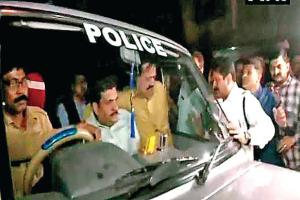 ਕੋਲਕਾਤਾ ਪੁਲਿਸ ਨੇ ਸੀਬੀਆਈ ਦੇ ਪੰਜ ਅਫ਼ਸਰਾਂ ਨੂੰ ਗ੍ਰਿਫ਼ਤਾਰ ਕੀਤਾ