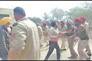 ਬੋਹਾ ਫੇਰੀ ‘ਤੇ ਆਏ ਸਿੱਖਿਆ ਸਕੱਤਰ ਨੂੰ ਅਧਿਆਪਕਾਂ ਨੇ ਮੋੜਿਆ