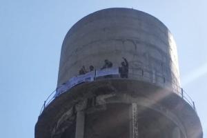 ਦੂਜੇ ਦਿਨ ਵੀ ਪਾਣੀ ਦੀ ਟੈਂਕੀ ‘ਤੇ ਡਟੇ ਨੌਜਵਾਨ, ਅੱਜ ਕੋਈ ਅਧਿਕਾਰੀ ਨਾ ਬਹੁੜਿਆ