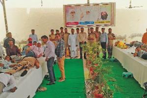 ਕੈਂਪ ਦੌਰਾਨ ਡੇਰਾ ਸ਼ਰਧਾਲੂਆਂ ਨੇ ਬੜੇ ਉਤਸ਼ਾਹ ਦੇ ਨਾਲ ਕੀਤਾ ਖੂਨਦਾਨ