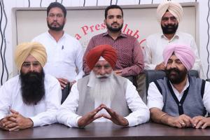 ਮੋਫਰ ਸਮੇਤ ਚਾਰ ਕਾਂਗਰਸੀ ਆਗੂਆਂ ਵੱਲੋਂ ਸਥਾਨਕ ਆਗੂ ਨੂੰ ਟਿਕਟ ਦੇਣ ਦੀ ਵਕਾਲਤ