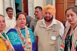 ਡਾ. ਗਾਂਧੀ ਨੂੰ ਝਟਕਾ, ਨਵਾਂ ਪੰਜਾਬ ਪਾਰਟੀ ਦੀ ਜ਼ਿਲ੍ਹਾ ਪ੍ਰਧਾਨ ਕਾਂਗਰਸ ‘ਚ ਸ਼ਾਮਲ