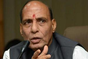 ਯੁੱਧ ਸਮਾਰਕ ਗਏ ਰਾਜਨਾਥ, ਸ਼ਹੀਦਾਂ ਨੂੰ ਦਿੱਤੀ ਸ਼ਰਧਾਂਜਲੀ