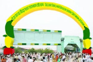 ਸਿਮਰਨ ਨਾਲ ਹੁੰਦੀ ਐ ਬੁਰਾਈਆਂ ‘ਤੇ ਜਿੱਤ : ਪੂਜਨੀਕ ਗੁਰੂ ਜੀ