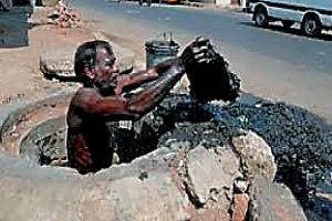 ਸਫ਼ਾਈ ਕਰਮੀਆਂ ਪ੍ਰਤੀ ਸੰਵੇਦਨਸ਼ੀਲ ਹੋਵੇ ਸਰਕਾਰ