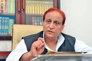 ਆਜ਼ਮ ਖਾਨ ਨੇ ਮੰਗੀ ਮਾਫੀ