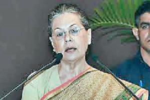 ਸੂਚਨਾ ਕਮਿਸ਼ਨ ਦੀ ਅਜ਼ਾਦੀ ਨੂੰ ਖਤਮ ਕਰਨਾ ਚਾਹੁੰਦੀ ਹੈ ਸਰਕਾਰ : ਸੋਨੀਆ