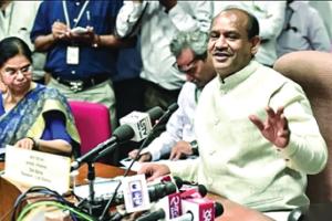 ‘ਸਾਂਸਦ-ਵਿਧਾਇਕ ਸਦਨ ‘ਚ ਨਿਯਮਾਂ ਤਹਿਤ ਰੱਖਣ ਗੱਲ’