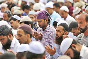 ਕਸ਼ਮੀਰ ਦੀਆਂ ਮਸਜਿਦਾਂ ‘ਚ ਜੁੜੇ ਨਮਾਜ਼ੀ