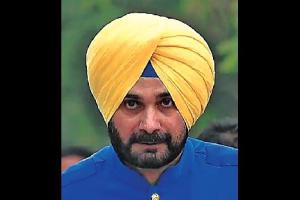 ਸਿੱਧੂ ਨੇ ਕੈਬਨਿਟ ਦੇ ਫੈਸਲੇ ਨੂੰ ਜਾਣਿਆ ਟਿੱਚ, ਪਾਬੰਦੀ ਦੇ ਬਾਵਜ਼ੂਦ ਕਰ ਦਿੱਤਾ ਉਦਘਾਟਨ