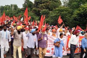 ਬਿਜਲੀ ਪਾਣੀ ਦਾ ਮੋਰਚਾ : ਮੋਤੀ ਮਹਿਲ ਵੱਲ ਕੀਤਾ ਮਾਰਚ