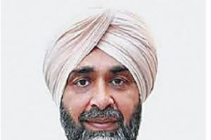 ਚਾਹ ਨਾਲ ਖੰਡ ਤਾਂ ਕੀ ਦੇਣੀ ਸੀ ਦਾਲ ਵੀ ਖੋਹੀ ਸਰਕਾਰ ਨੇ ਬਜਟ ਦੇਣ ਤੋਂ ਮਨਪ੍ਰੀਤ ਦਾ ਇਨਕਾਰ