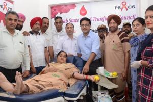 ਪਵਿੱਤਰ ਮਹਾਂ ਪਰਉਪਕਾਰ ਦਿਵਸ ‘ਤੇ 101 ਯੂਨਿਟ ਖੂਨਦਾਨ