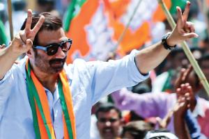 ਨਕਾਰਾ ਲੋਕ ਹੀ ਸਿਆਸਤ ‘ਚ ਨਕਾਰੇ ਜਾਂਦੇ ਹਨ