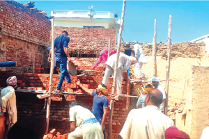 ਸਾਧ-ਸੰਗਤ ਨੇ ਲੋੜਵੰਦ ਨੂੰ ਮਕਾਨ ਬਣਾ ਕੇ ਦਿੱਤਾ