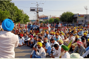 ਠੇਕਾ ਅਧਾਰਿਤ ਮੁਲਾਜ਼ਮਾਂ ਵੱਲੋਂ ਸਰਕਾਰ ਦੀਆਂ ਬਰੂਹਾਂ ਲਾਗੇ ਭੜਥੂ