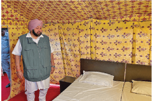 ਰੋਜ਼ਾਨਾ 30 ਹਜ਼ਾਰ ਸ਼ਰਧਾਲੂਆਂ ਦੇ ਸਵਾਗਤ ਲਈ ਪਲਕਾਂ ਵਿਛਾਈ ਬੈਠਾ ਹੈ ਡੇਰਾ ਬਾਬਾ ਨਾਨਕ