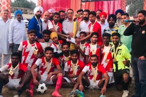 ਪਿੰਡ ਗਹਿਲ ਦਾ 41ਵਾਂ ਫੁੱਟਬਾਲ ਕੱਪ ਸੁੱਖੀ ਕਲੱਬ ਫੂਲ ਨੇ ਜਿੱਤਿਆ