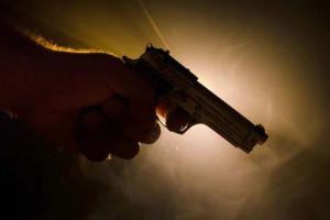 pistol ਦੀ ਨੋਕ ‘ਤੇ ਗੱਡੀ ਖੋਹੀ