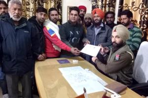 ਪੰਜਾਬੀ ਗਾਇਕ ਬੱਬੂ ਮਾਨ ਖਿਲਾਫ ਥਾਣਾ ਭਦੌੜ ਵਿਖੇ ਲੋਕਾਂ ਨੇ ਦਰਜ਼ ਕਰਵਾਈ ਸ਼ਿਕਾਇਤ