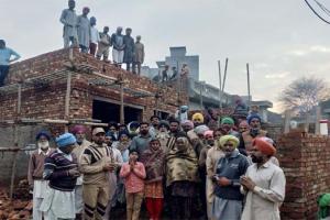 ਸਾਧ-ਸੰਗਤ ਨੇ ਬਣਾ ਕੇ ਦਿੱਤਾ ਪੱਕਾ ਮਕਾਨ