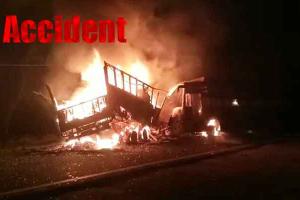 ਦਰਦਨਾਕ ਹਾਦਸਾ : ਬੱਸ ਤੇ ਟਰੱਕ ਦੀ ਟੱਕਰ ‘ਚ 20 ਯਾਤਰੀ ਜਿਉਂਦੇ ਸੜੇ