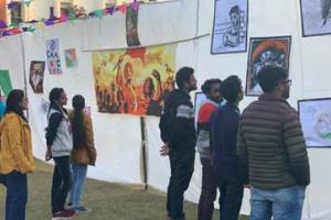 Punjabi University ਦੇ ਵਿਦਿਆਰਥੀਆਂ ਵੱਲੋਂ ਵੱਖਰਾ ਪ੍ਰਦਰਸ਼ਨ