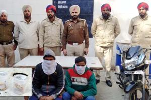 ਅਗਲੀ ਵਾਰਦਾਤ ਨੂੰ ਅੰਜਾਮ ਦੇਣ ਦੀ ਤਾਕ ‘ਚ ਘੁੰਮਦੇ ਦੋ ਝਪਟਮਾਰ ਪੁਲਿਸ ਅੜਿੱਕੇ