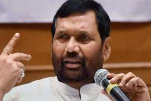 ਪਾਸਵਾਨ ਨੇ ਬਿਹਾਰ ‘ਚ ਕਰੋਨਾ ਦੇ ਇਲਾਜ਼ ਲਈ ਇੱਕ ਕਰੋੜ ਦੀ ਰਾਸ਼ੀ ਦਿੱਤੀ