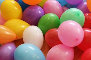 ਰੰਗ-ਬਿਰੰਗੇ ਗੁਬਾਰੇ