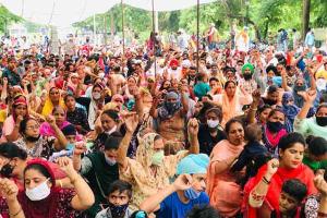 ਪਾਵਰਕੌਮ ਦੇ ਮੁੱਖ ਦਫ਼ਤਰ ਅੱਗੇ ਕੱਚੇ ਕਾਮਿਆਂ ਵੱਲੋਂ ਪਰਿਵਾਰਾਂ ਸਮੇਤ ਧਰਨਾ