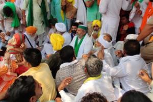 ਰਾਕੇਸ਼ ਟਿਕੈਤ ਸਰਸਾ ਪਹੁੰਚੇ: ਕਿਸਾਨ ਐਸ ਪੀ ਦਫਤਰ ਦਾ ਕਰਨਗੇ ਘੇਰਾਓ