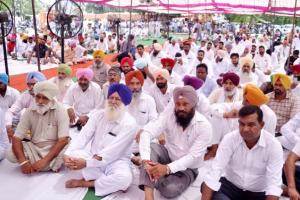 ਸਰਪੰਚ ਵੀ ਹੋਏ ਤੱਤੇ, 10 ਦਿਨ ਨਾ ਕਰਨਗੇ ਕੰਮ, ਨਾ ਦੇਖਣੇ ਮੰਤਰੀਆਂ, ਵਿਧਾਇਕਾਂ ਦੇ ਮੂੰਹ