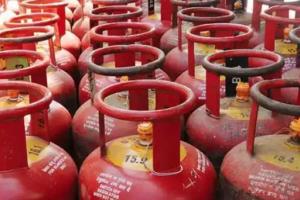 ਰਸੋਈ ਗੈਸ ਸਲੰਡਰ 15 ਰੁਪਏ ਮਹਿੰਗਾ