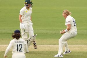 ਟੈਸਟ ਮੈਚ ਦਾ ਰੋਮਾਂਚ, ਇੰਗਲੈਂਡ ਨੇ ਆਖਰੀ ਗੇਂਦ ’ਤੇ ਡਰਾਅ ਕਰਵਾਇਆ ਮੈਚ