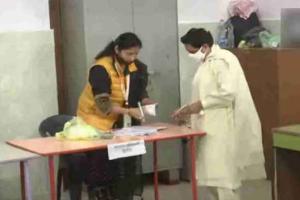 ਮਾਇਆਵਤੀ ਨੇ ਲਖਨਊ ਵਿੱਚ ਆਪਣੀ ਵੋਟ ਪਾਈ