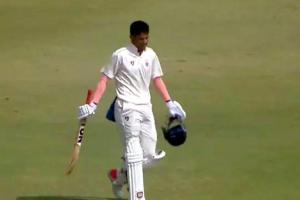 ਰਣਜੀ ਟਰਾਫੀ : ਪਹਿਲੇ ਹੀ ਫਸਟ ਕਲਾਸ ਮੈਚ ’ਚ ਯਸ਼ ਧੂਲ ਨੇ ਜੜਿਆ ਸੈਂਕੜਾ