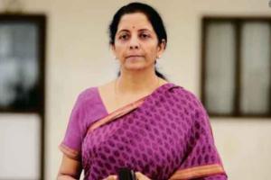 ਪੈਟਰੋਲੀਅਮ ਖਪਤਕਾਰਾਂ ਨੂੰ ਯੂਪੀਏ ਦੇ ਸਮੇਂ ਦੇ ਉਧਾਰ ਲਈ ਵੀ ਭੁਗਤਾਨ ਕਰਨਾ ਪੈ ਰਿਹਾ ਹੈ: ਸੀਤਾਰਮਨ