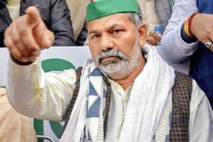 ਕੇਂਦਰ ਦੀ ਝੋਨਾ ਨੀਤੀ ਖ਼ਿਲਾਫ਼ ਕੇਸੀਆਰ ਦਾ ਦਿੱਲੀ ਵਿੱਚ ਅੰਦੋਲਨ, ਸ਼ਾਮਲ ਹੋਏ ਟਿਕੈਤ