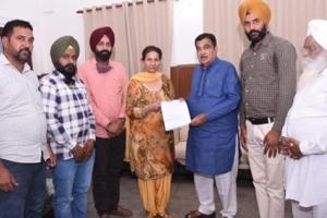 ਪ੍ਰਨੀਤ ਕੌਰ ਨੇ ਕੇਂਦਰੀ ਟਰਾਂਸਪੋਰਟ ਮੰਤਰੀ ਨਿਤਿਨ ਗਡਕਰੀ ਨਾਲ ਕੀਤੀ ਮੁਲਾਕਾਤ